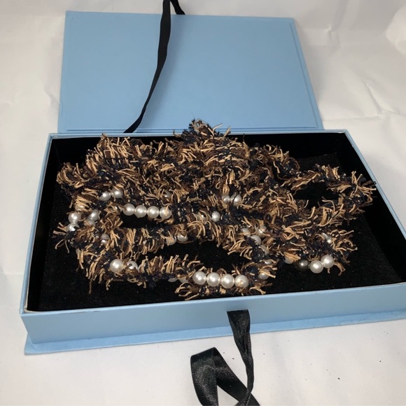 Lanvin Tweed Pearl Necklace - Picture 4 of 7